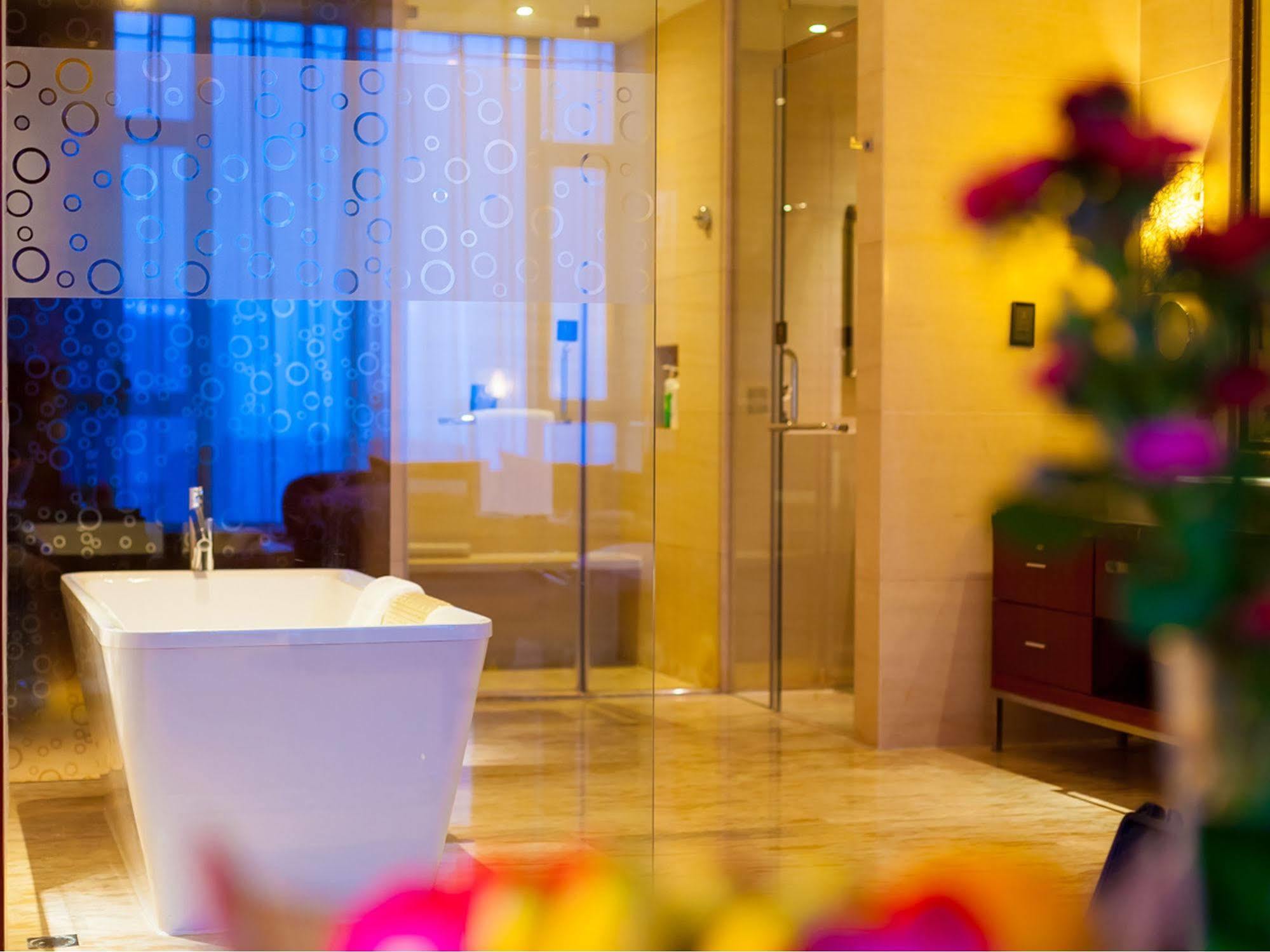 Celebrity City Hotel Ченду Екстер'єр фото